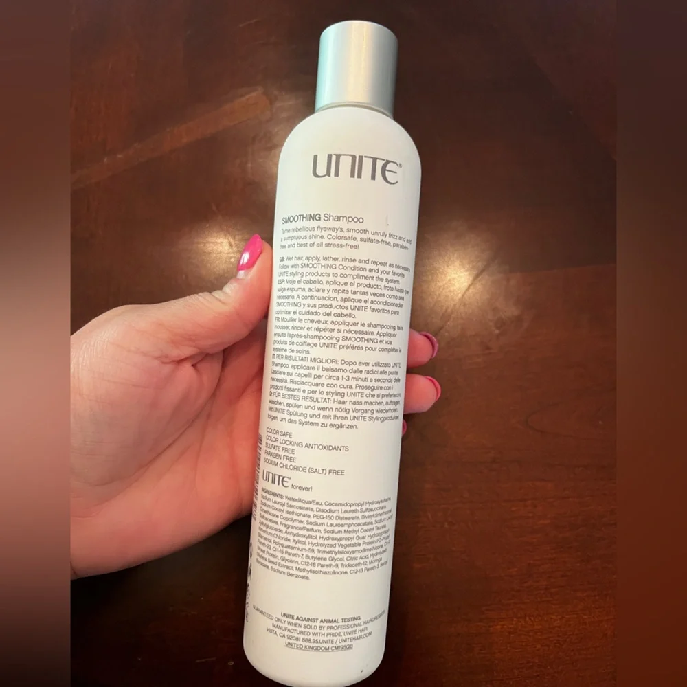 UNITE Smoothing Shampoo 10oz Full Size
